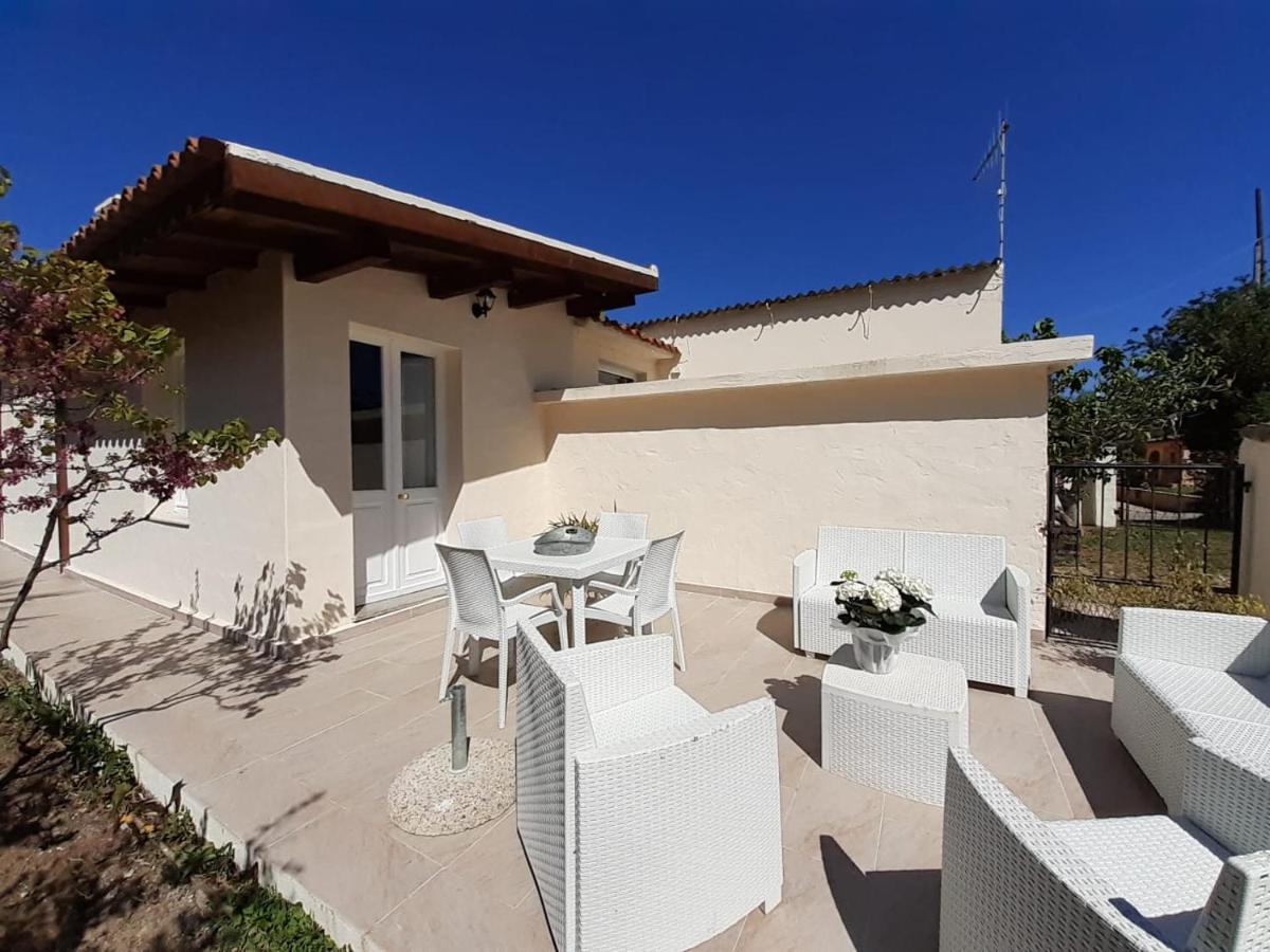 Apartmán Stazzo San Teodoro Piscina Condivisa Exteriér fotografie