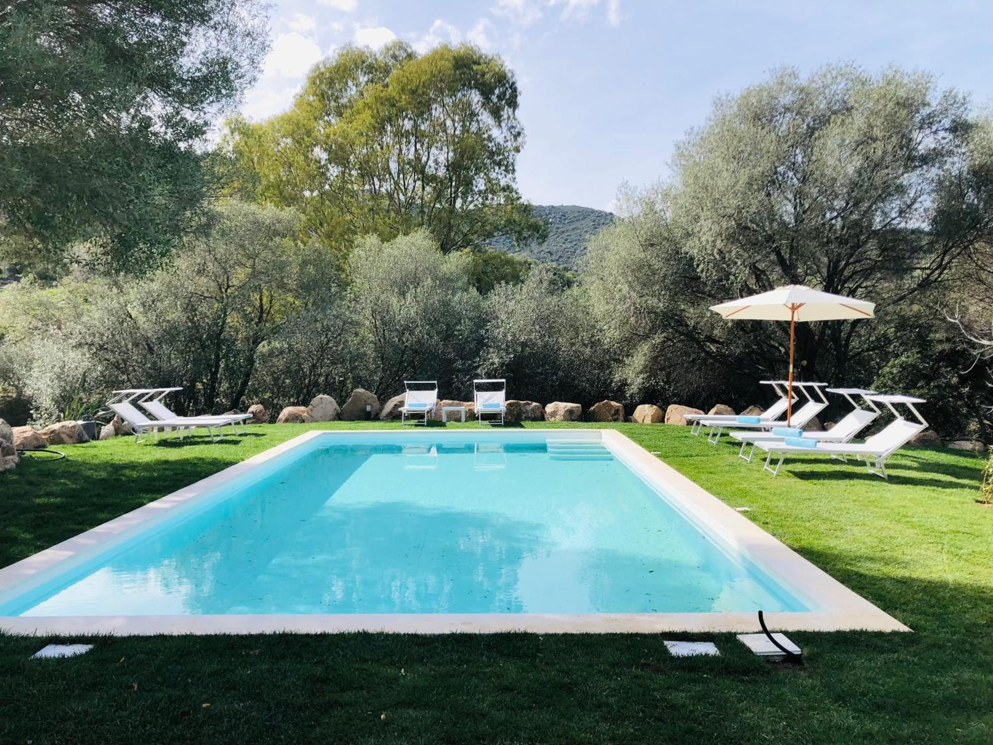 Apartmán Stazzo San Teodoro Piscina Condivisa Exteriér fotografie