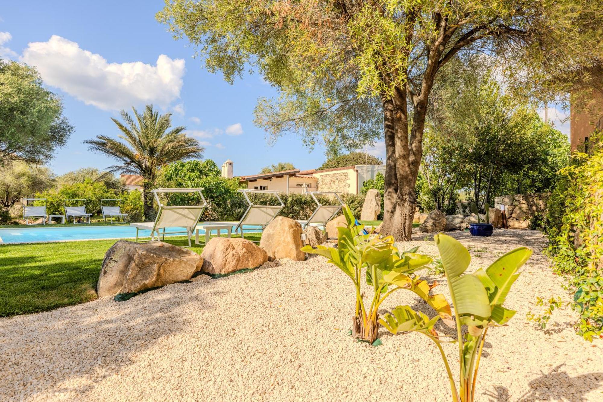 Apartmán Stazzo San Teodoro Piscina Condivisa Exteriér fotografie
